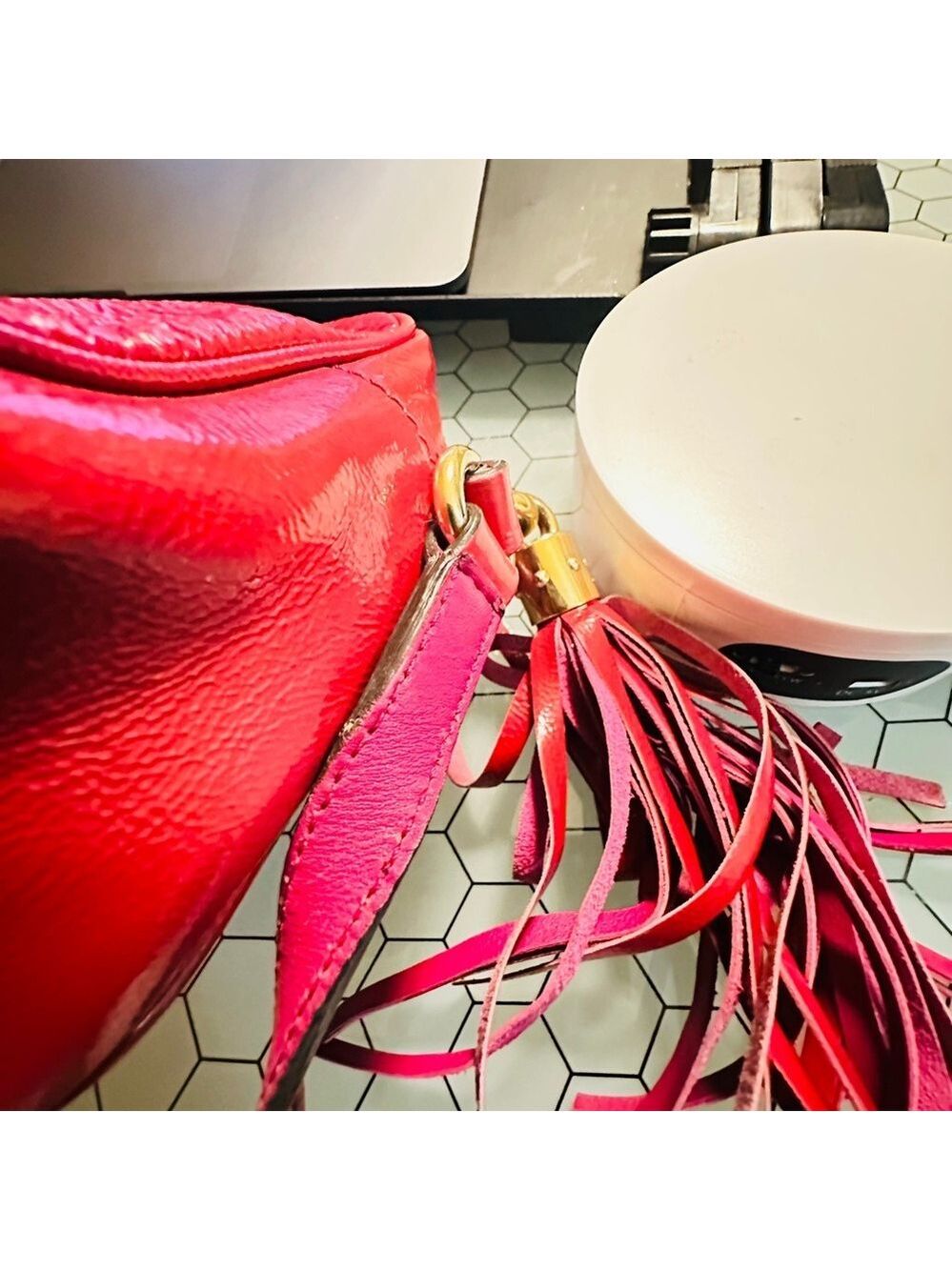 Gucci SOHO Patent Leather CRANBERRY/Red Crossbody Bag - Picture 3 of 13